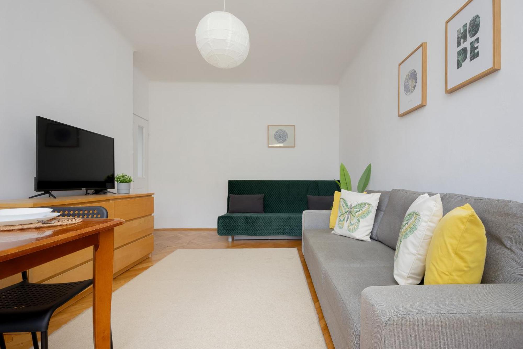 Apartament Charming Family With Balcony In Praga Polnoc District By Renters